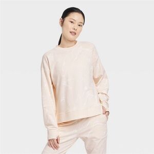 All in motion cream sweatshirt nwt
